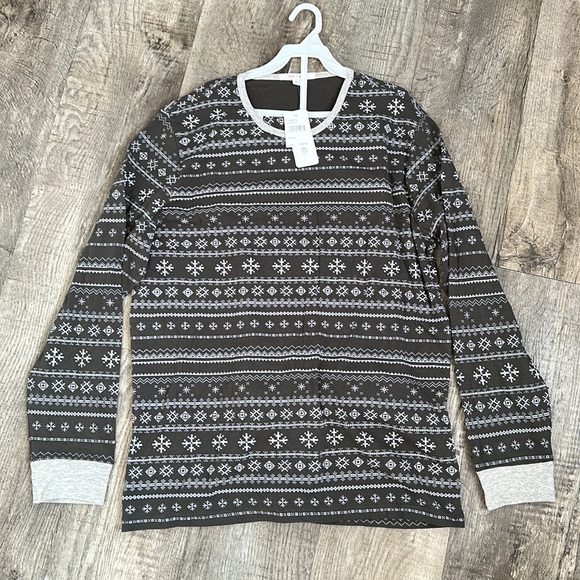 Theo + leigh Snowflake Fair Isle Christmas Pajamas - Picture 4 of 8